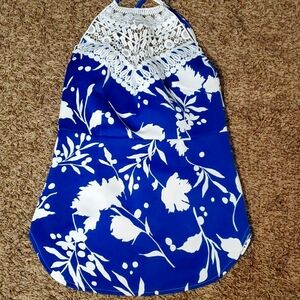 Cross back dress great for summer outfit. Extra small